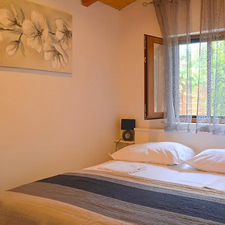 And By The Sea Nevidjane, Pasman - 11902 Гостевой дом 3*